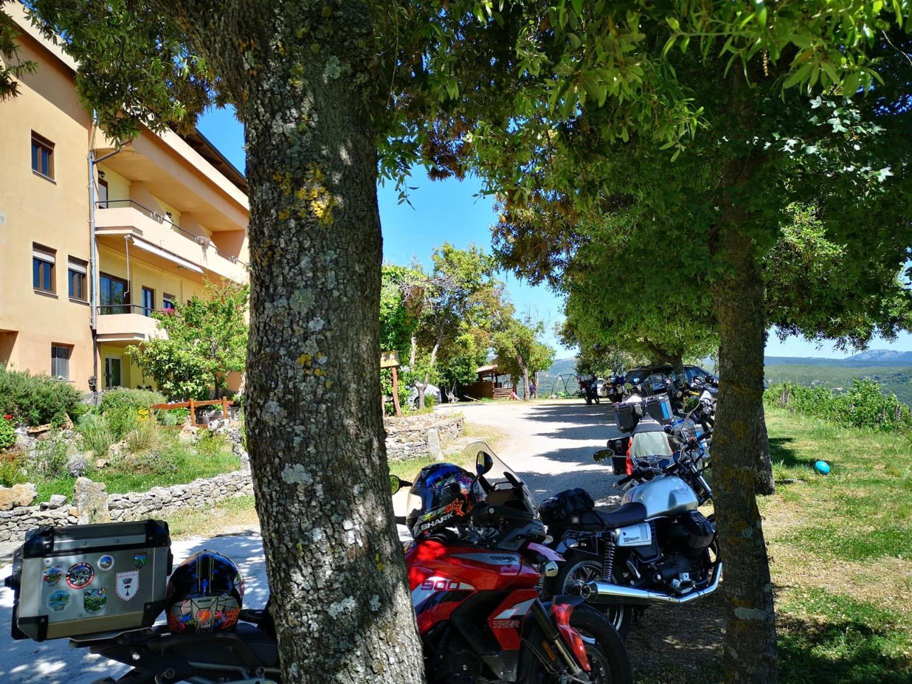 Hotel Miramonti Seulo Turismo Rurale Bagian luar foto