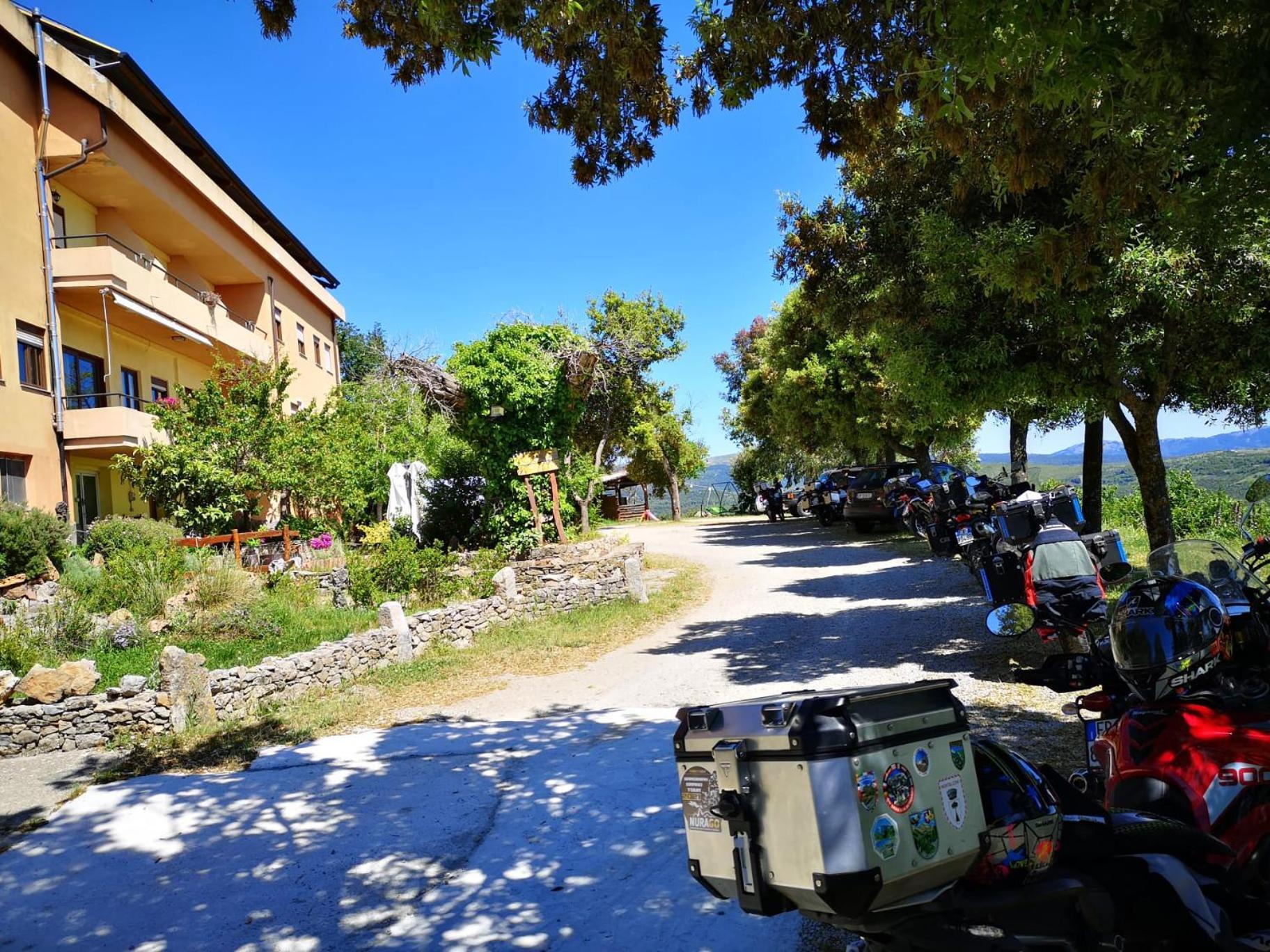 Hotel Miramonti Seulo Turismo Rurale Bagian luar foto