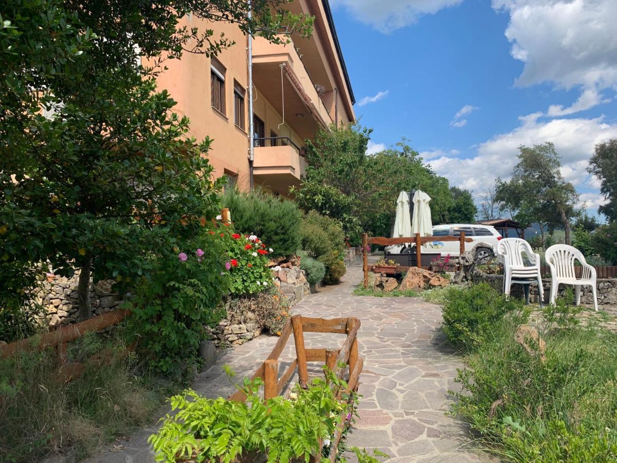 Hotel Miramonti Seulo Turismo Rurale Bagian luar foto